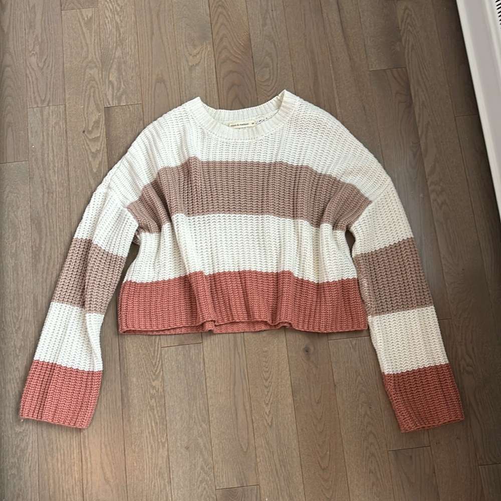 Colorblock Knit Sweater - Picture 2 of 5